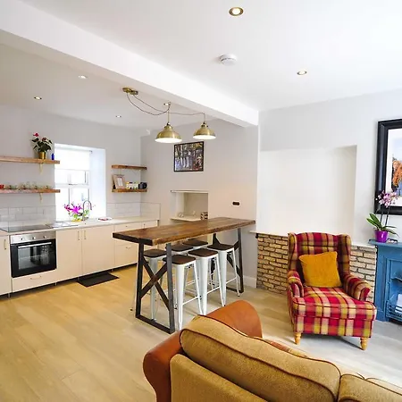 Merrion Townhouse 4* Galway