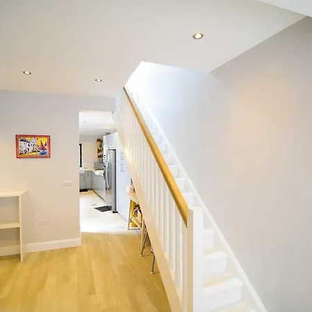 Merrion Townhouse 4*